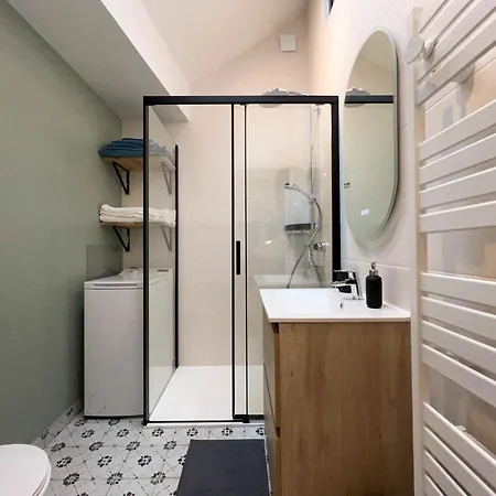 Beautilful Flat In Germain En Laye 圣日耳曼昂莱
